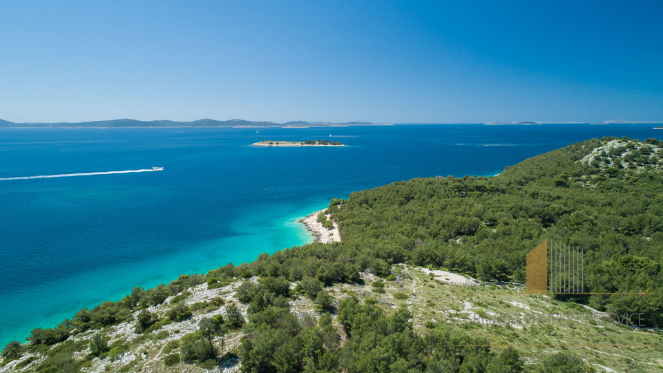 Beautiful luxury villa in Tribunj, not far from the sea!