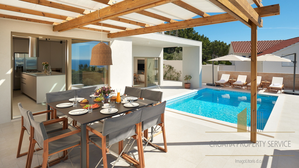 Elegant luxury villa 150 meters from the beach on the island of Hvar!