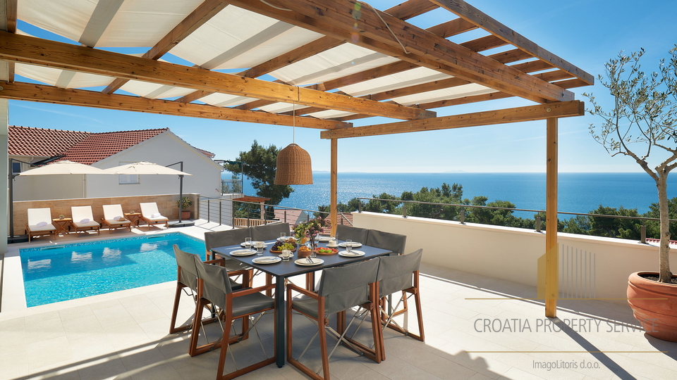 Elegant luxury villa 150 meters from the beach on the island of Hvar!