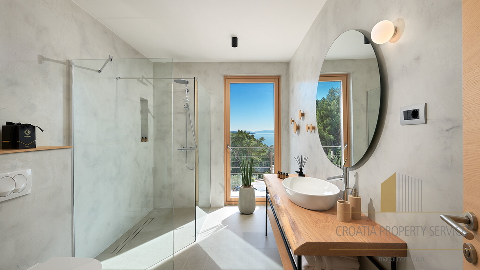 Elegant luxury villa 150 meters from the beach on the island of Hvar!