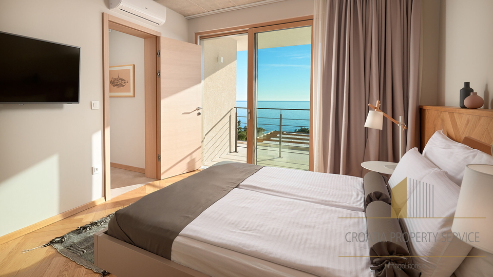 Elegant luxury villa 150 meters from the beach on the island of Hvar!