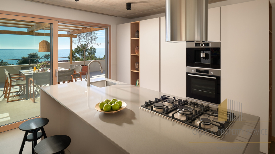 Elegant luxury villa 150 meters from the beach on the island of Hvar!
