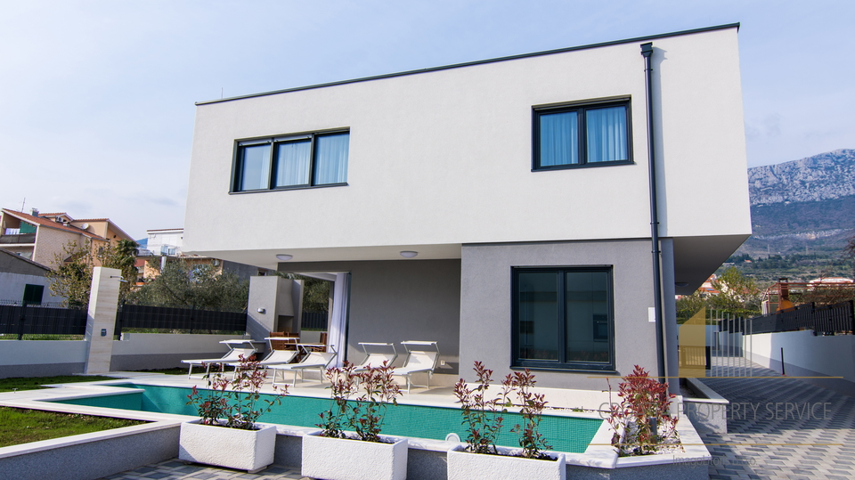 2 BEAUTIFUL NEW VILLAS LOCATED IN KAŠTEL KAMBELOVAC!