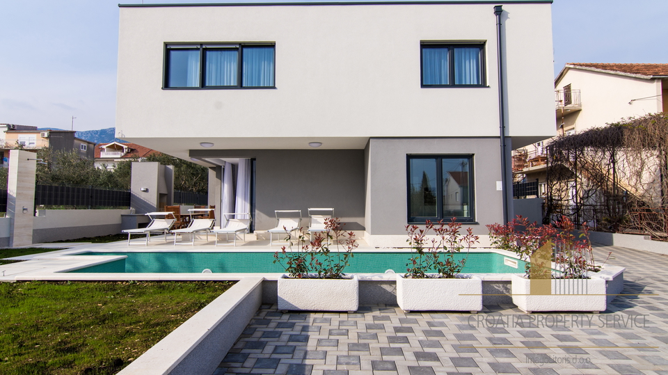 2 BEAUTIFUL NEW VILLAS LOCATED IN KAŠTEL KAMBELOVAC!