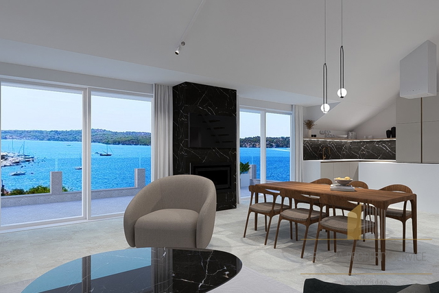 Пентхаус с прекрасным видом в 50 м от моря в Шибенику!