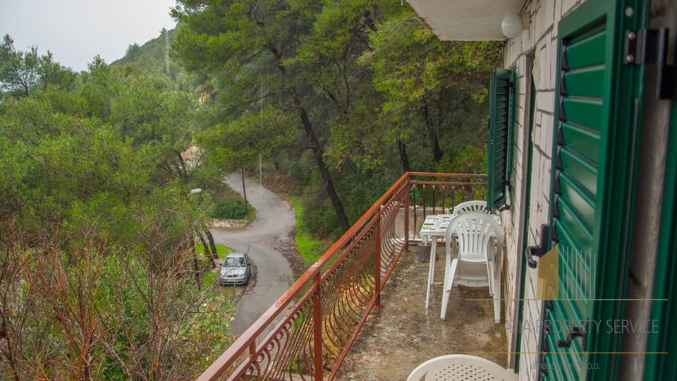 APARTMENT HOUSE WITH PANORAMIC VIEW