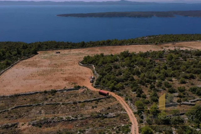 Land, 65000 m2, For Sale, Jelsa - Pitve