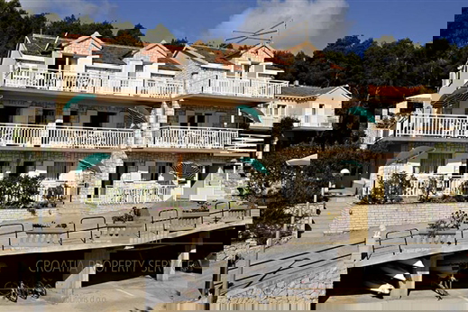 Čudovita stanovanjska hiša na otoku Korčula z odprtim pogledom na morje
