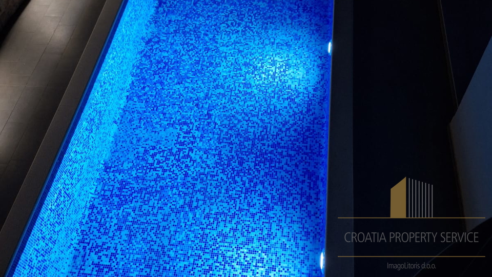 Luksuzna mediteranska vila s pogledom na more – Primošten!