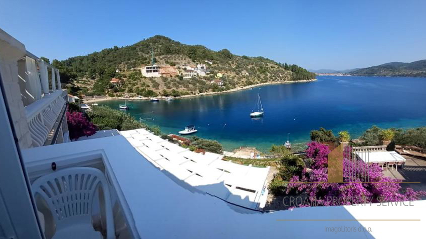 Wunderschöne Apartmentvilla in erster Meereslinie auf der Insel Korčula!