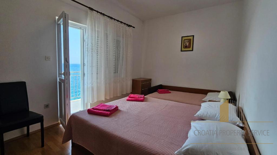 Apartmanska hi&scaron;a prvi vrsti ob pla&zcaron;i - Savar Dugi otok&excl;