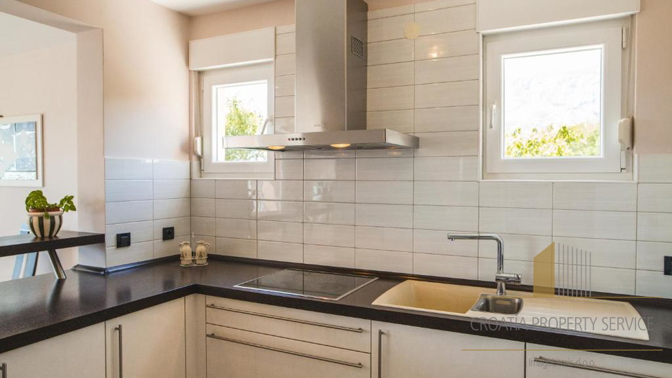 Exklusive Villa in Klis mit Panoramablick auf das Meer und Split&excl;