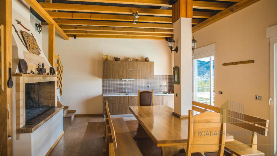 Exklusive Villa in Klis mit Panoramablick auf das Meer und Split&excl;