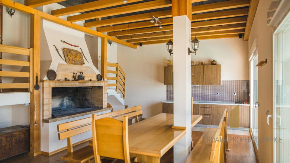 Exklusive Villa in Klis mit Panoramablick auf das Meer und Split&excl;