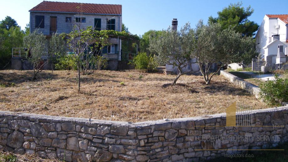 CASA IN POSIZIONE ECCEZIONALE, IN FASE DI RISTRUTTURAZIONE