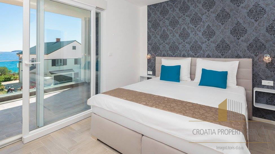 Haus, 380 m2, Verkauf, Rogoznica