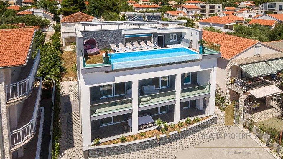 Haus, 380 m2, Verkauf, Rogoznica