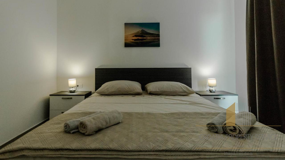 Luksuzna vila s panoramskim pogledom na more u okolici Trogira &ndash; Vini&scaron;&cacute;e<br><br>Luksuzn&iacute; vila s panoramatick&yacute;m v&yacute;hledem na mo&rcaron;e v okol&iacute; Trogiru &ndash; Vini&scaron;&cacute;e<br><br>Luksusowa willa z panoramicznym widokiem na morze w okolicach Trogiru &ndash; Vini&scaron;&cacute;e<br><br>Luxusvilla panor&aacute;m&aacute;s tengerre n&eacute;z&odblac; kil&aacute;t&aacute;ssal a Trogir k&ouml;rny&eacute;k&eacute;n &ndash; Vini&scaron;&cacute;e<br><br>&Lcy;&ucy;&kcy;&scy;&ucy;&zcy;&ncy;&acy; &vcy;&icy;&lcy;&acy; &scy;&acy; &pcy;&acy;&ncy;&ocy;&rcy;&acy;&mcy;&scy;&kcy;&icy;&mcy; &pcy;&ocy;&gcy;&lcy;&iecy;&dcy;&ocy;&mcy; &ncy;&acy; &mcy;&ocy;&rcy;&iecy; &ucy; &ocy;&kcy;&ocy;&lcy;&icy;&ncy;&icy; &Tcy;&rcy;&ocy;&gcy;&icy;&rcy;&acy; &ndash; &Vcy;&icy;&ncy;&icy;&shcy;&tshcy;&iecy;<br><br>&Rcy;&ocy;&zcy;&kcy;&iukcy;&shcy;&ncy;&acy; &vcy;&iukcy;&lcy;&lcy;&acy; &zcy; &pcy;&acy;&ncy;&ocy;&rcy;&acy;&mcy;&ncy;&icy;&mcy; &vcy;&icy;&dcy;&ocy;&mcy; &ncy;&acy; &mcy;&ocy;&rcy;&iecy; &vcy; &ocy;&kcy;&ocy;&lcy;&icy;&tscy;&yacy;&khcy; &Tcy;&rcy;&ocy;&gcy;&icy;&rcy;&acy; &ndash; &Vcy;&icy;&ncy;&icy;&shcy;&tshcy;&iecy;<br><br>&Lcy;&ucy;&kcy;&scy;&ocy;&zcy;&ncy;&acy; &vcy;&icy;&lcy;&acy; &scy; &pcy;&acy;&ncy;&ocy;&rcy;&acy;&mcy;&ncy;&acy; &gcy;&lcy;&iecy;&dcy;&kcy;&acy; &kcy;&hardcy;&mcy; &mcy;&ocy;&rcy;&iecy;&tcy;&ocy; &vcy; &ocy;&kcy;&ocy;&lcy;&ncy;&ocy;&scy;&tcy;&icy;&tcy;&iecy; &ncy;&acy; &Tcy;&rcy;&ocy;&gcy;&icy;&rcy; &ndash; &Vcy;&icy;&ncy;&icy;&shcy;&tshcy;&iecy;<br><br>Villa di lusso con vista panoramica sul mare nei dintorni di Trogir &ndash; Vini&scaron;&cacute;e<br><br>Luxury villa with panoramic sea view near Trogir &ndash; Vini&scaron;&cacute;e