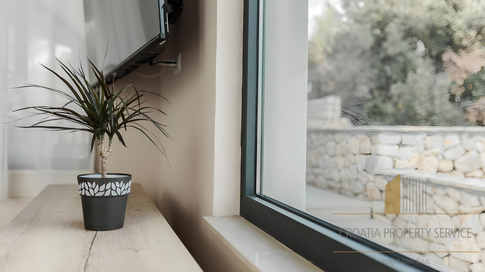 Villa di lusso con vista panoramica sul mare nei dintorni di Trogir &ndash; Vini&scaron;&cacute;e