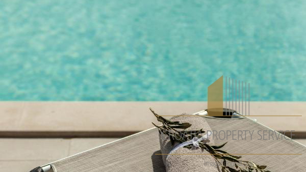 Luksuzna vila s panoramskim pogledom na more u okolici Trogira &ndash; Vini&scaron;&cacute;e<br><br>Luksuzn&iacute; vila s panoramatick&yacute;m v&yacute;hledem na mo&rcaron;e v okol&iacute; Trogiru &ndash; Vini&scaron;&cacute;e<br><br>Luksusowa willa z panoramicznym widokiem na morze w okolicach Trogiru &ndash; Vini&scaron;&cacute;e<br><br>Luxusvilla panor&aacute;m&aacute;s tengerre n&eacute;z&odblac; kil&aacute;t&aacute;ssal a Trogir k&ouml;rny&eacute;k&eacute;n &ndash; Vini&scaron;&cacute;e<br><br>&Lcy;&ucy;&kcy;&scy;&ucy;&zcy;&ncy;&acy; &vcy;&icy;&lcy;&acy; &scy;&acy; &pcy;&acy;&ncy;&ocy;&rcy;&acy;&mcy;&scy;&kcy;&icy;&mcy; &pcy;&ocy;&gcy;&lcy;&iecy;&dcy;&ocy;&mcy; &ncy;&acy; &mcy;&ocy;&rcy;&iecy; &ucy; &ocy;&kcy;&ocy;&lcy;&icy;&ncy;&icy; &Tcy;&rcy;&ocy;&gcy;&icy;&rcy;&acy; &ndash; &Vcy;&icy;&ncy;&icy;&shcy;&tshcy;&iecy;<br><br>&Rcy;&ocy;&zcy;&kcy;&iukcy;&shcy;&ncy;&acy; &vcy;&iukcy;&lcy;&lcy;&acy; &zcy; &pcy;&acy;&ncy;&ocy;&rcy;&acy;&mcy;&ncy;&icy;&mcy; &vcy;&icy;&dcy;&ocy;&mcy; &ncy;&acy; &mcy;&ocy;&rcy;&iecy; &vcy; &ocy;&kcy;&ocy;&lcy;&icy;&tscy;&yacy;&khcy; &Tcy;&rcy;&ocy;&gcy;&icy;&rcy;&acy; &ndash; &Vcy;&icy;&ncy;&icy;&shcy;&tshcy;&iecy;<br><br>&Lcy;&ucy;&kcy;&scy;&ocy;&zcy;&ncy;&acy; &vcy;&icy;&lcy;&acy; &scy; &pcy;&acy;&ncy;&ocy;&rcy;&acy;&mcy;&ncy;&acy; &gcy;&lcy;&iecy;&dcy;&kcy;&acy; &kcy;&hardcy;&mcy; &mcy;&ocy;&rcy;&iecy;&tcy;&ocy; &vcy; &ocy;&kcy;&ocy;&lcy;&ncy;&ocy;&scy;&tcy;&icy;&tcy;&iecy; &ncy;&acy; &Tcy;&rcy;&ocy;&gcy;&icy;&rcy; &ndash; &Vcy;&icy;&ncy;&icy;&shcy;&tshcy;&iecy;<br><br>Villa di lusso con vista panoramica sul mare nei dintorni di Trogir &ndash; Vini&scaron;&cacute;e<br><br>Luxury villa with panoramic sea view near Trogir &ndash; Vini&scaron;&cacute;e