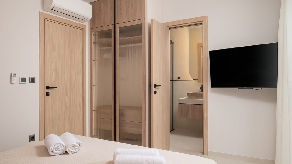 Luxury villa with panoramic sea views near Split&excl;