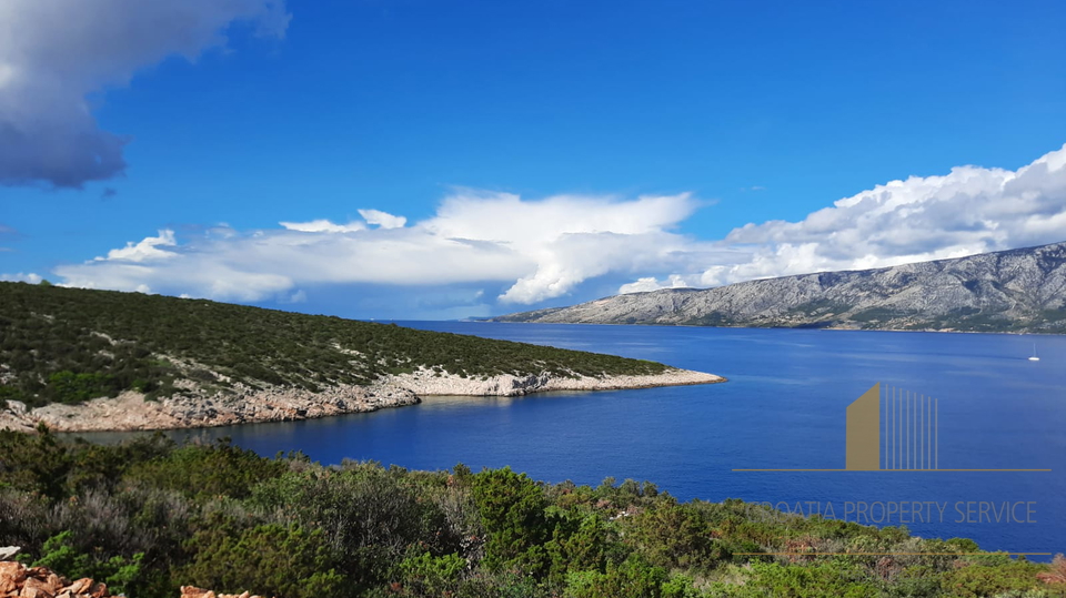 Terreno in prima fila sul mare, Hvar