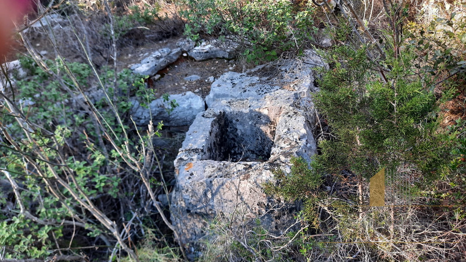 Zemljišče, 11950 m2, Prodaja, Stari Grad