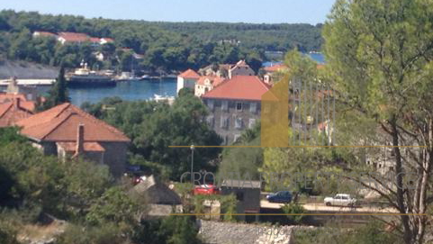 Vila v Milni na otoku Braču. Velik potencial!