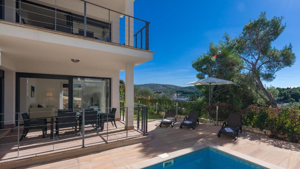 Elegantni stan u Milni na otoku Bra&ccaron;u&comma; samo 300 m od mora&excl;