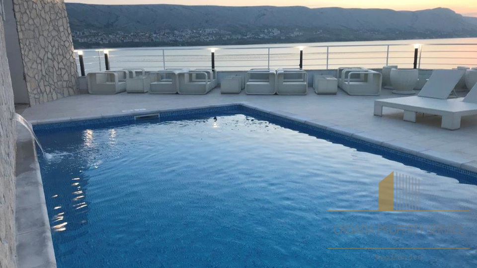 Hotel, 1500 m2, For Sale, Pag