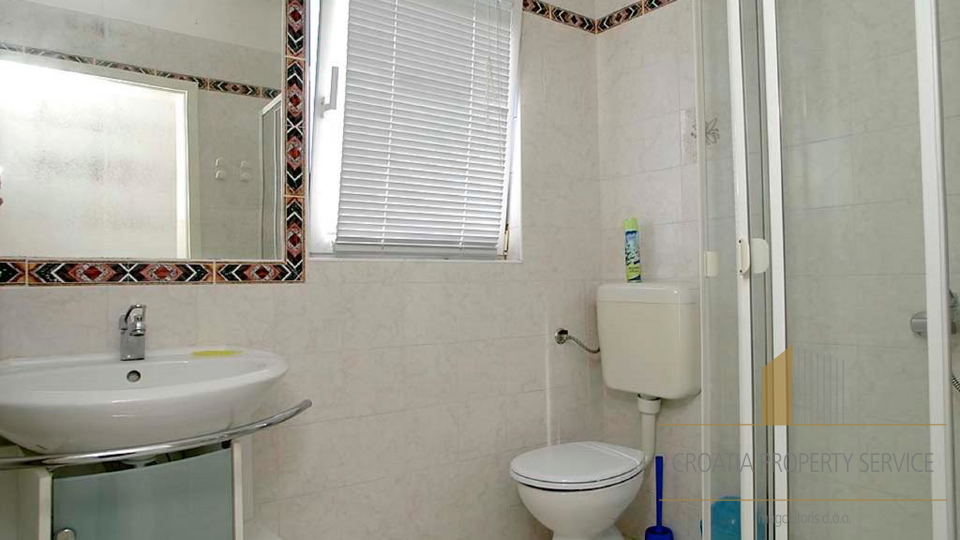 Wunderschöne Apartmentvilla in erster Meereslinie auf der Insel Korčula!