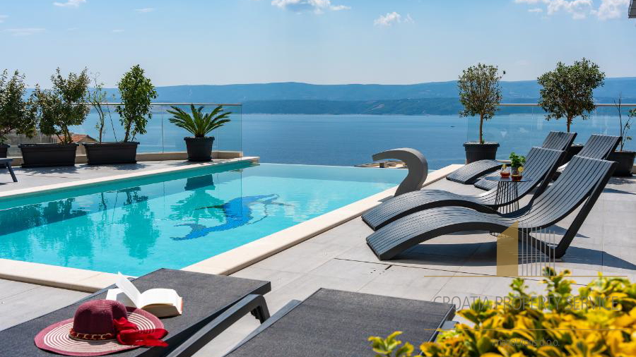 Exclusive villa with panoramic sea view and infinity pool - Omiš!