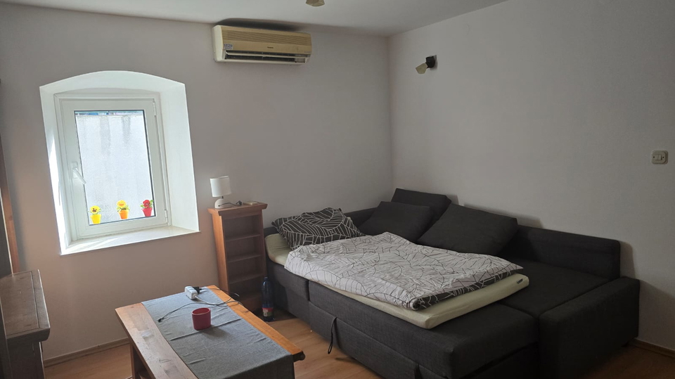 Exklusives Angebot&excl; Charmantes Steinhaus am Meer in der Umgebung von Split&excl;