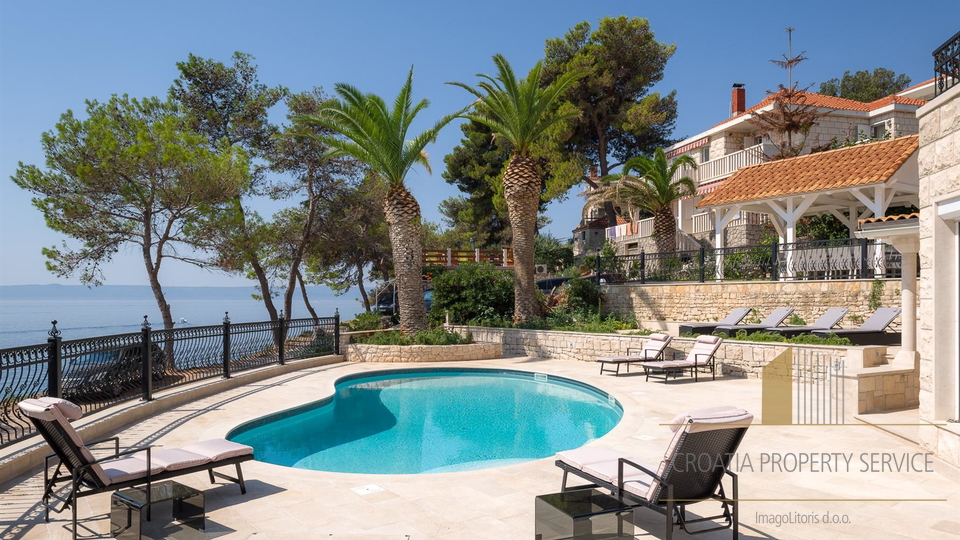 Luxusvilla in erster Meereslinie, Insel Brač!