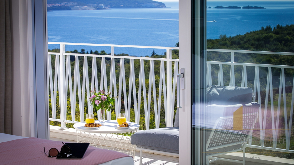 Lussuosa villa 5***** con vista mare nelle vicinanze di Dubrovnik!