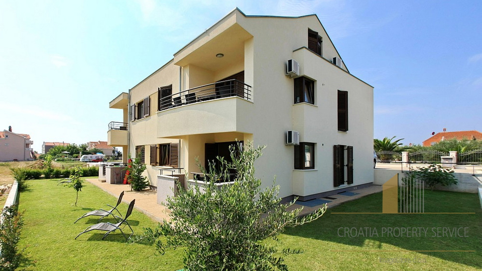 Casa, 530 m2, Vendita, Bibinje