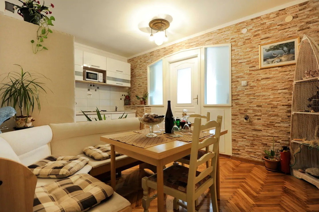 Apartmanski kompleks površine 75m2 u Dioklecijanovoj palači u Splitu!