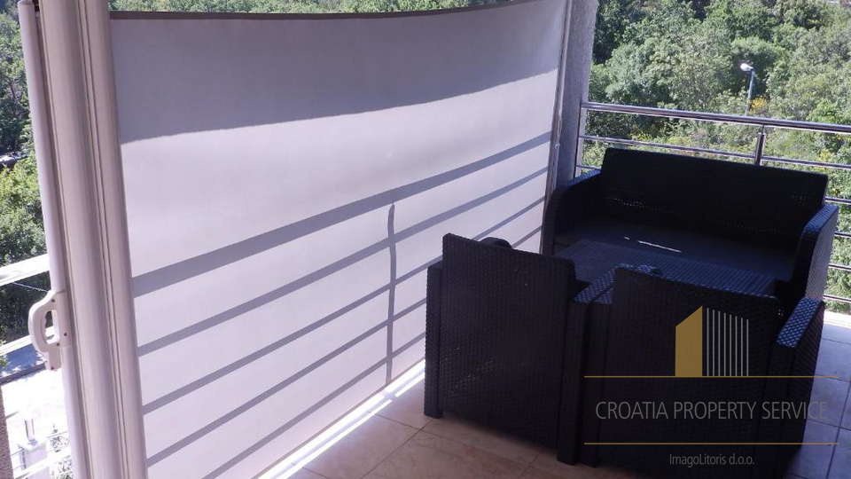 Apartmajska hiša s bazenom 650 m od morja – Zaton, Šibenik