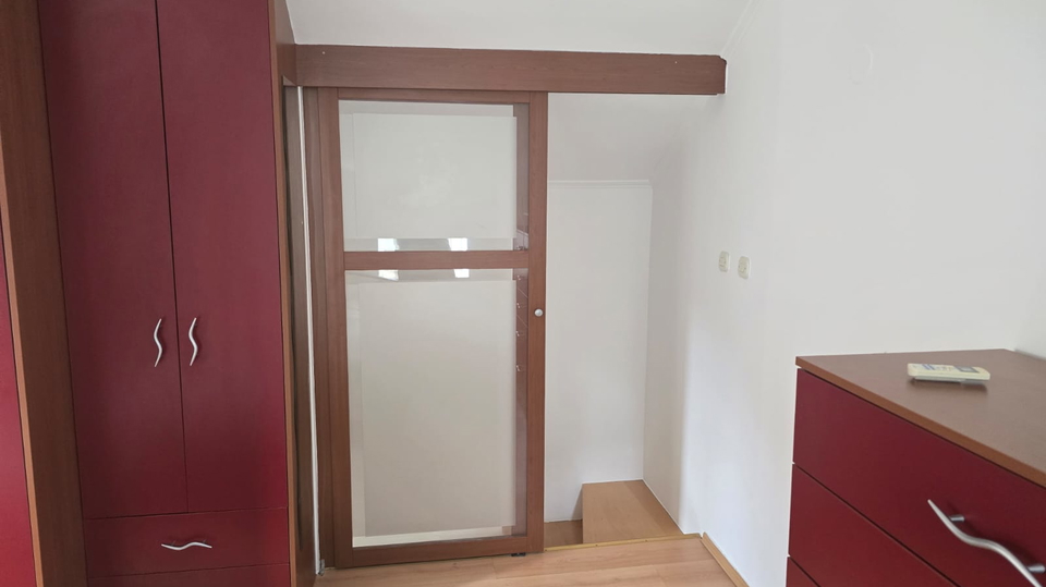 Exklusives Angebot&excl; Charmantes Steinhaus am Meer in der Umgebung von Split&excl;