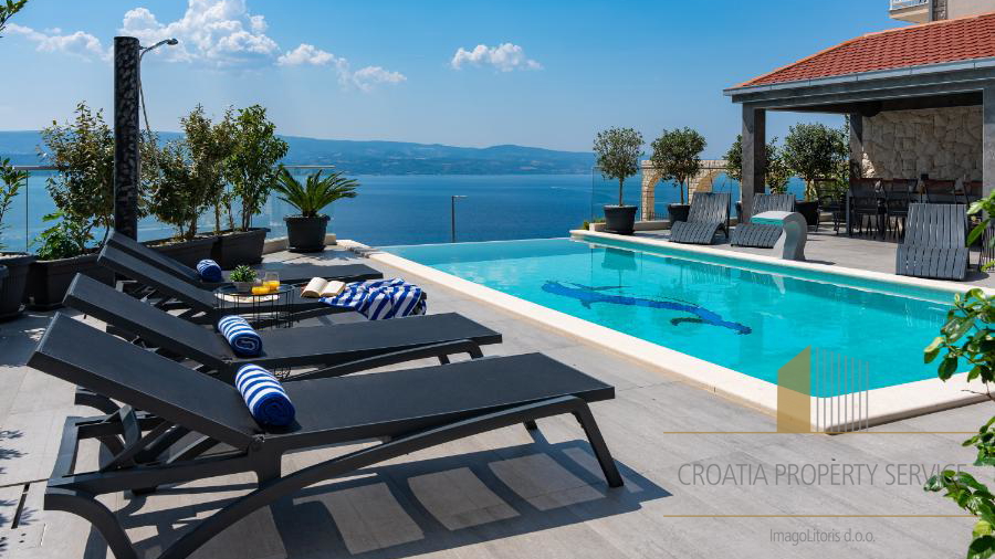Exclusive villa with panoramic sea view and infinity pool - Omiš!
