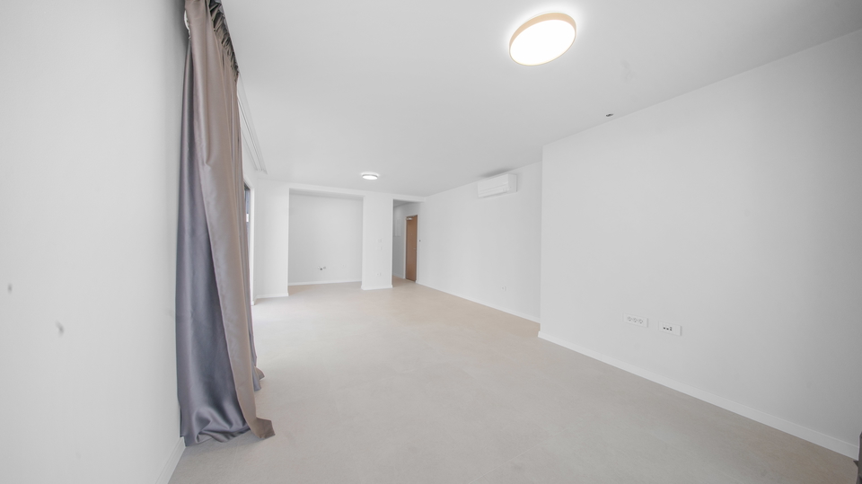 &Rcy;&ocy;&scy;&kcy;&ocy;&shcy;&ncy;&acy;&yacy; &kcy;&vcy;&acy;&rcy;&tcy;&icy;&rcy;&acy; &scy; &scy;&acy;&dcy;&ocy;&mcy; &ncy;&acy; &ecy;&kcy;&scy;&kcy;&lcy;&yucy;&zcy;&icy;&vcy;&ncy;&ocy;&mcy; &mcy;&iecy;&scy;&tcy;&iecy; &vcy; &pcy;&iecy;&rcy;&vcy;&ocy;&jcy; &lcy;&icy;&ncy;&icy;&icy; &ucy; &pcy;&lcy;&yacy;&zhcy;&acy; &ndash; &Pcy;&rcy;&icy;&vcy;&lcy;&acy;&kcy;&acy;&excl;