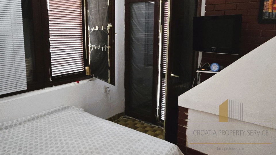 Hiša s prekrasnim pogledom na morje na izvrstni lokaciji – Milna, Vis