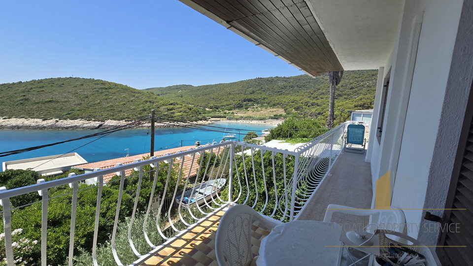 Hiša s prekrasnim pogledom na morje na izvrstni lokaciji – Milna, Vis