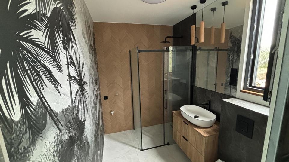 Nova moderna ku&cacute;a u Zatonu&colon; savr&scaron;eni spoj luksuza i prirode&excl;