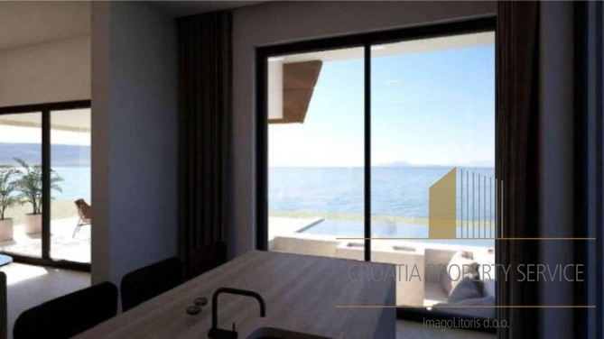 Luxurious penthouse with a rooftop terrace in the first row to the sea – Sukošan!