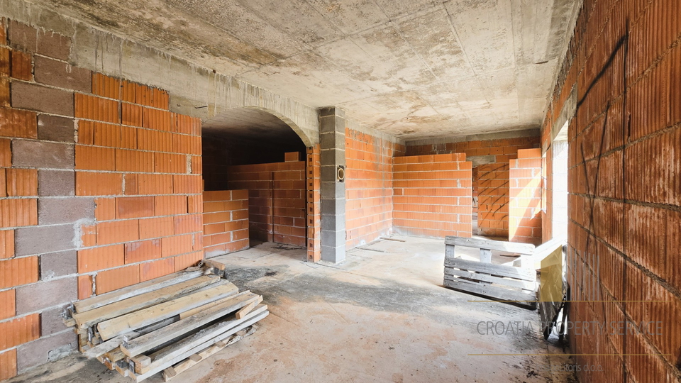 &Scaron;olta&comma; Roga&ccaron; - unfinished building on a 673 m2 plot&comma; permit for a villa with a swimming pool&excl;