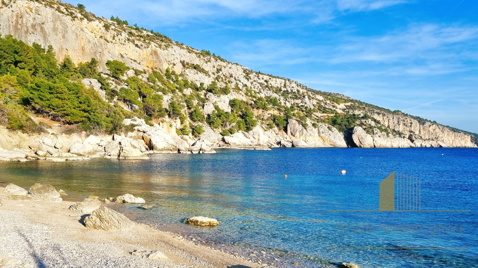 Хвар, Зараће - эксклюзивный строительный участок с разрешением на строительство роскошной виллы!