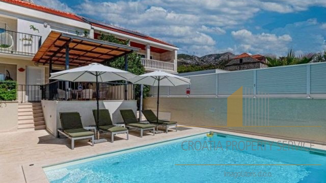 Villa esclusiva con piscina in prima fila sul mare - Viganj, Pelješac!