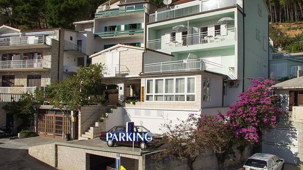 Ekskluzivna apartmanska ku&cacute;a 160 m od mora &ndash; Brela&excl;