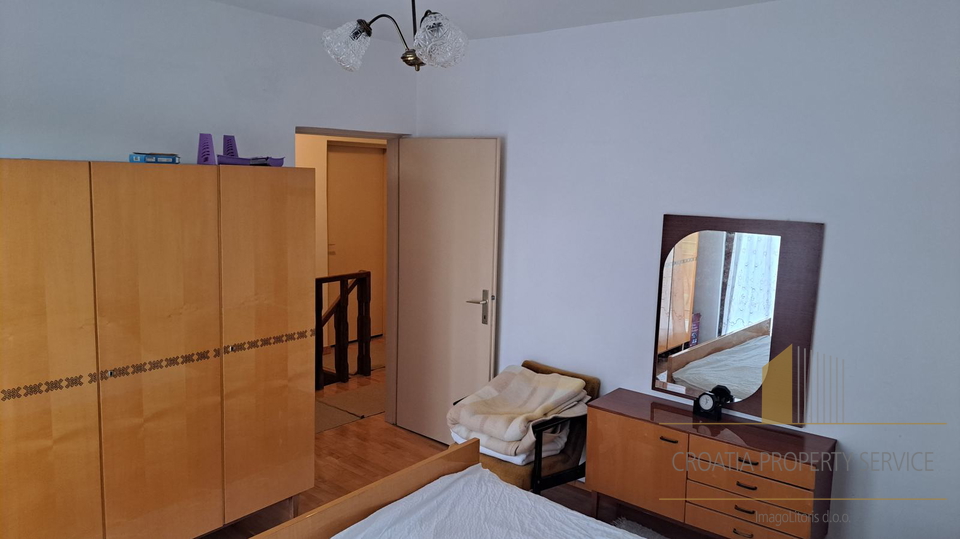 House, 135 m2, For Sale, Okrug - Okrug Gornji